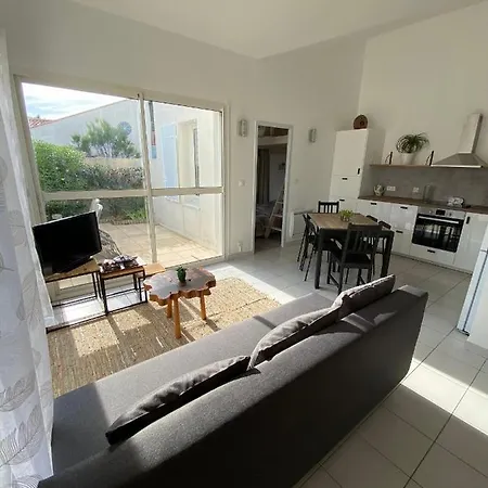 Maison De Vacance Proche De La *