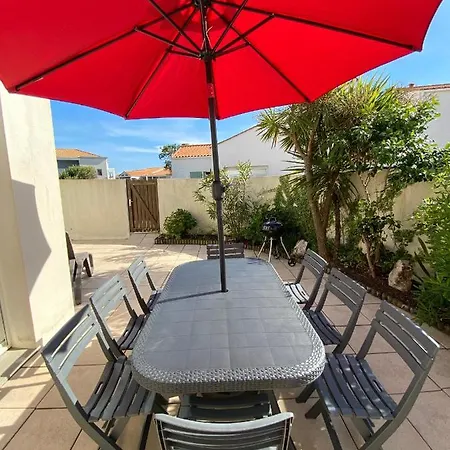 度假居 Maison De Vacance Proche De La 莱萨布勒-多洛讷